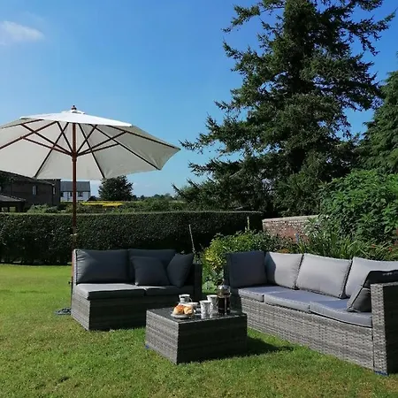 Charming 2-bed House Near Westlinton Carlisle *