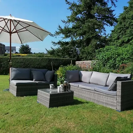 Charming 2-bed House Near Westlinton Carlisle Hébergement de vacances *